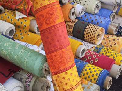 Provence fabrics at the market